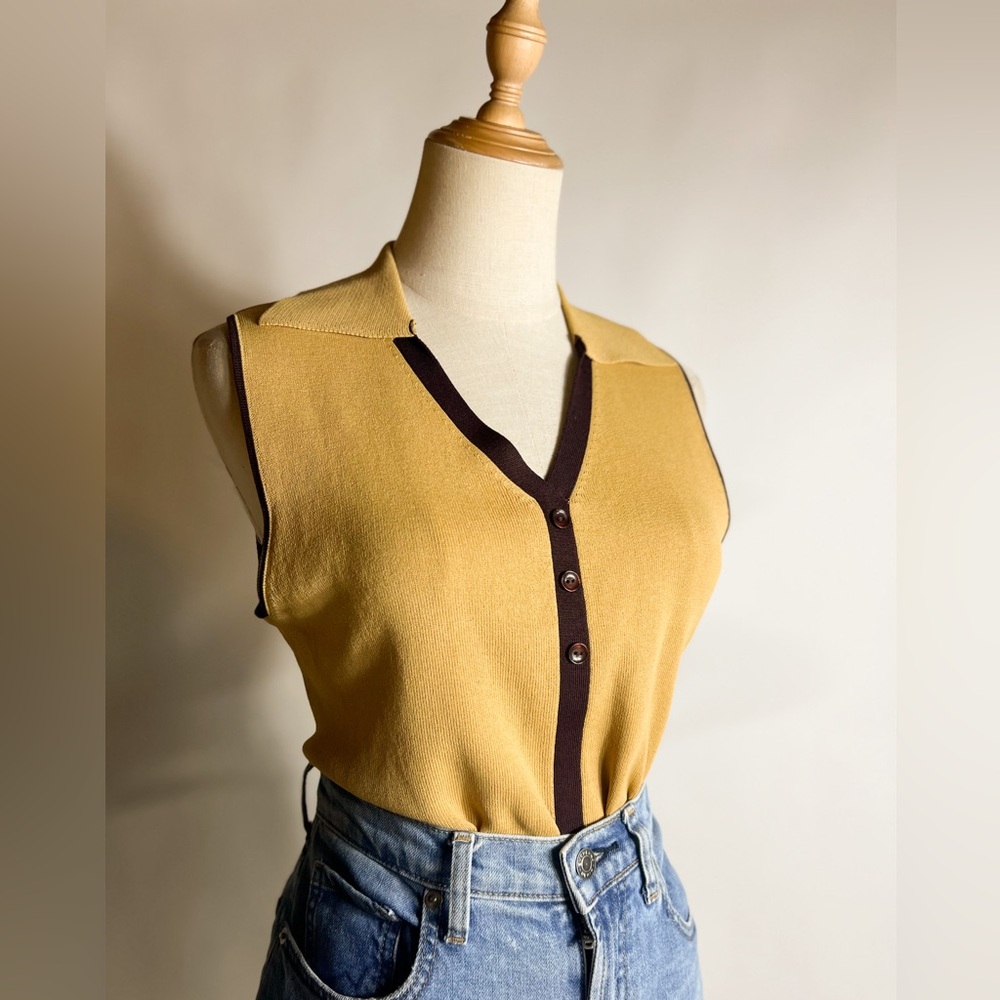 VINTAGE Italian Giorgio Luisa Sleeveless Collared Knit Top Tan Brown Large